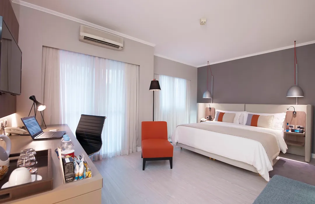 Clarion Faria Lima-1