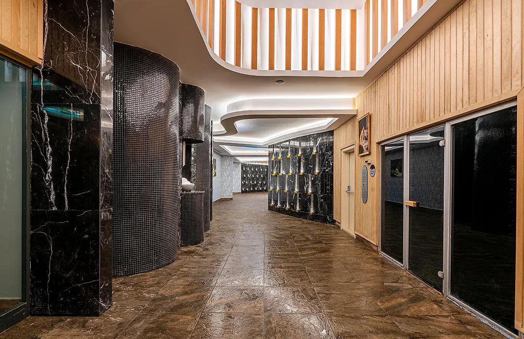 Arnor De Luxe Hotel & Spa-1