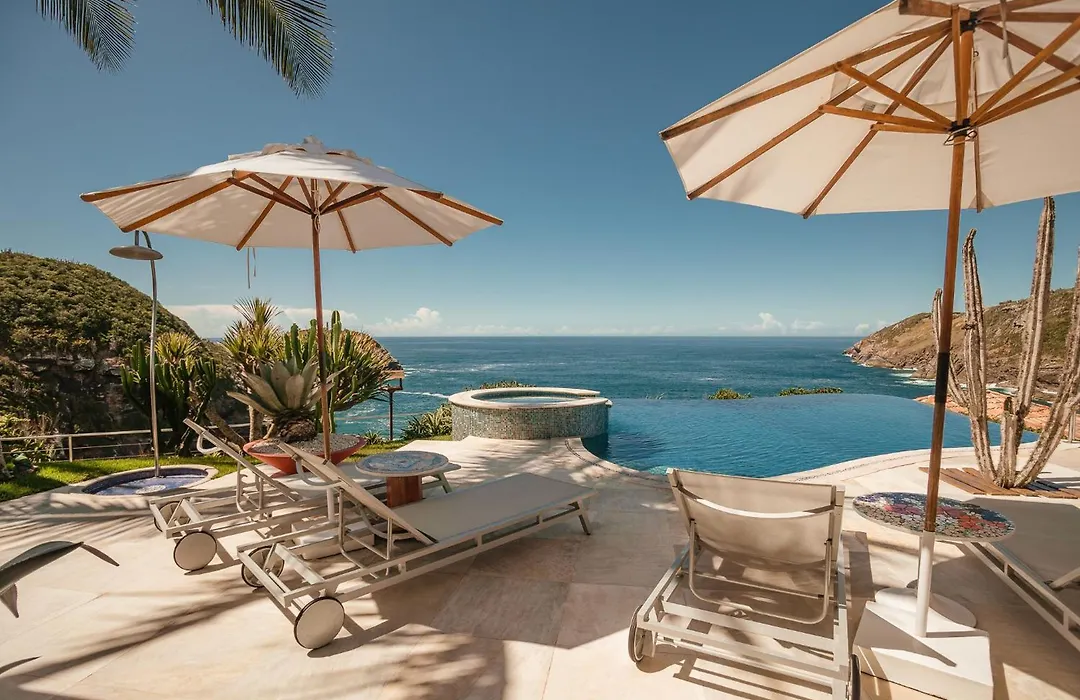Cliffside Luxury Inn-1