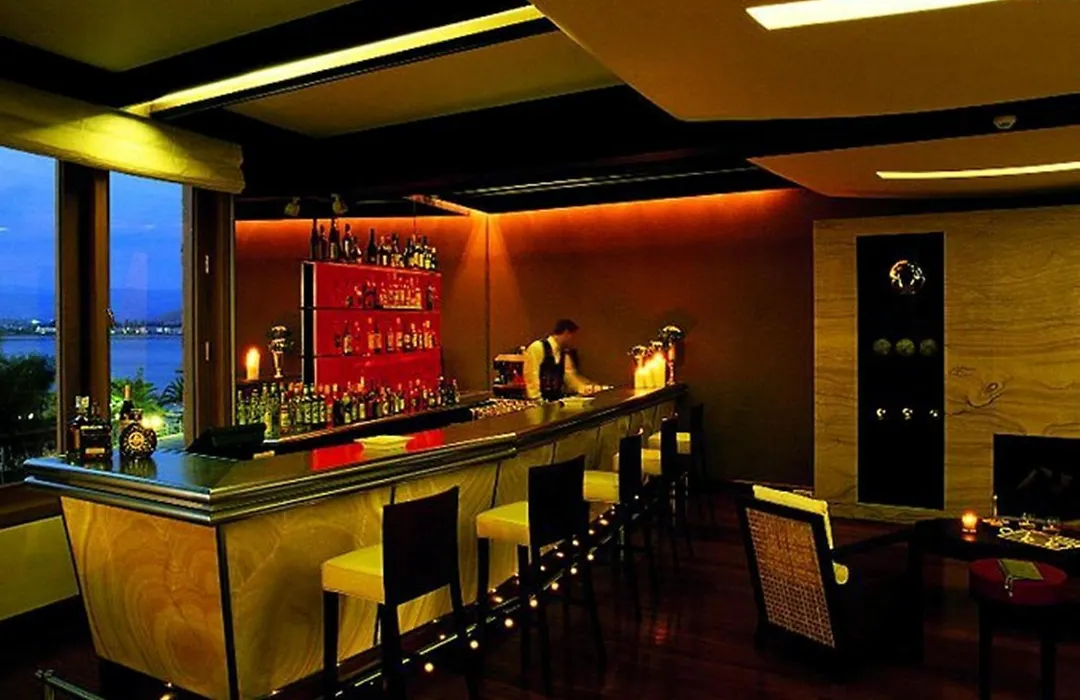Amphitryon Hotel-1