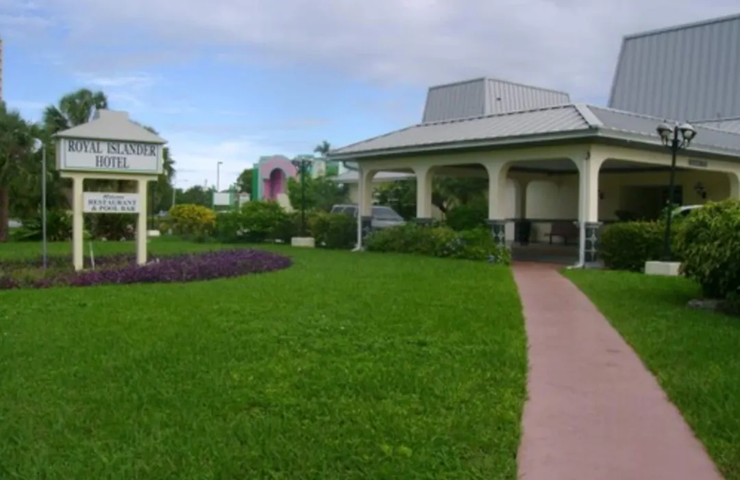 Royal Islander Hotel-1