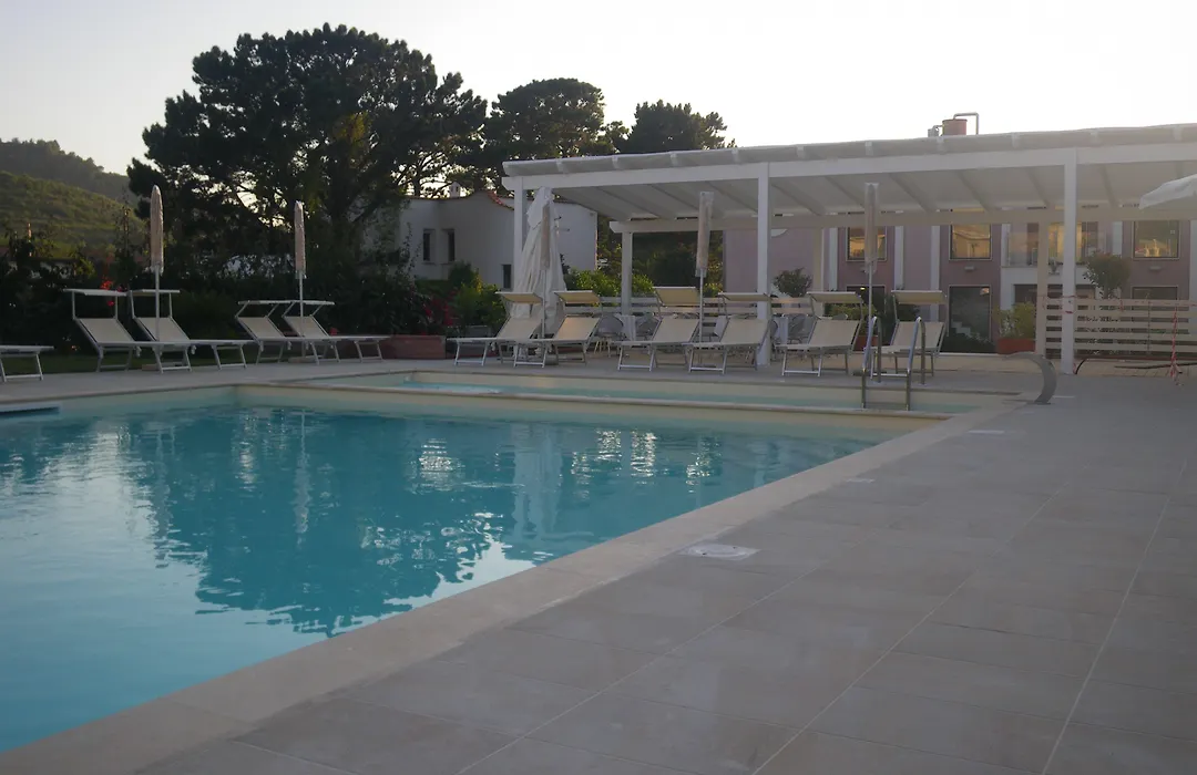 Hotel Mareluna-1
