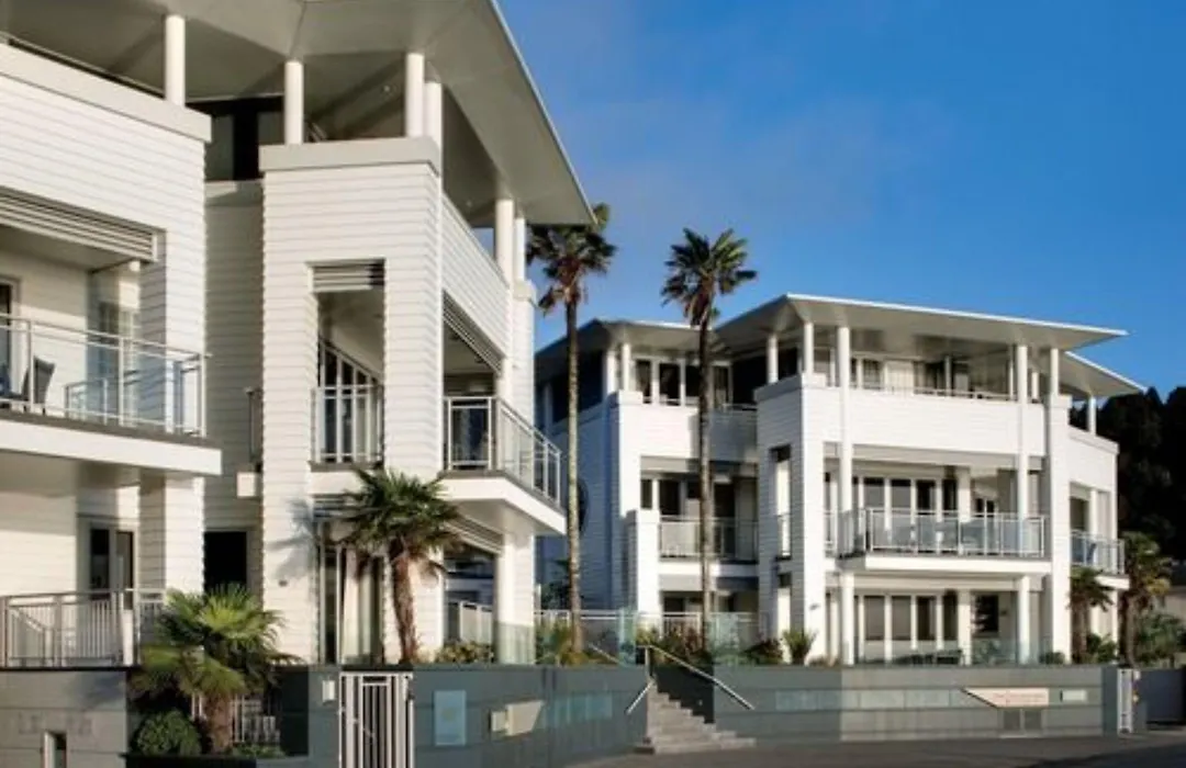 The Waterfront Suites - Heritage Collection-1