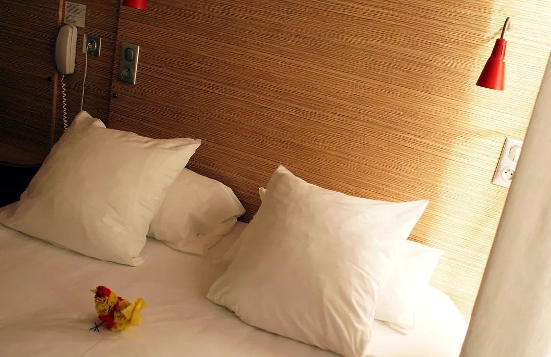 Hotel Edmond Rostand-1