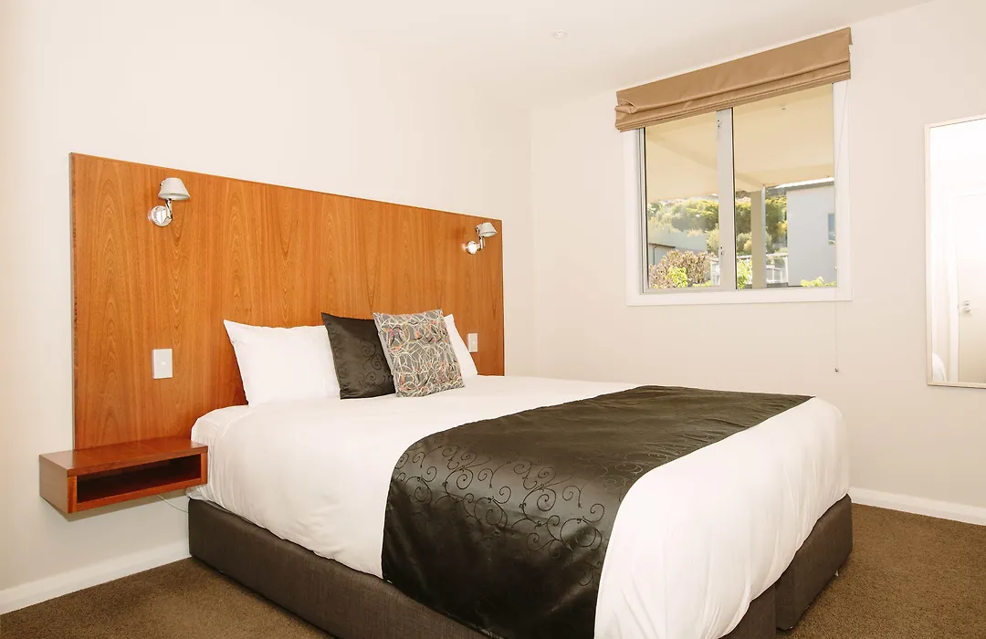 Lakeside Apartments-1