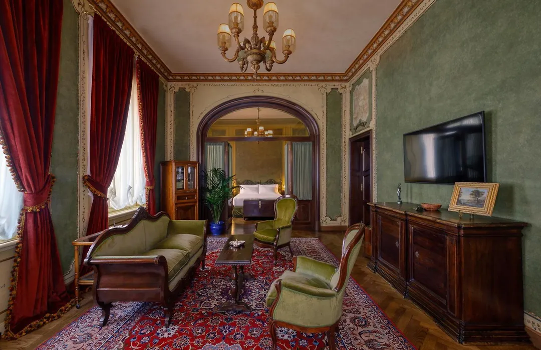 Hotel Locarno-1