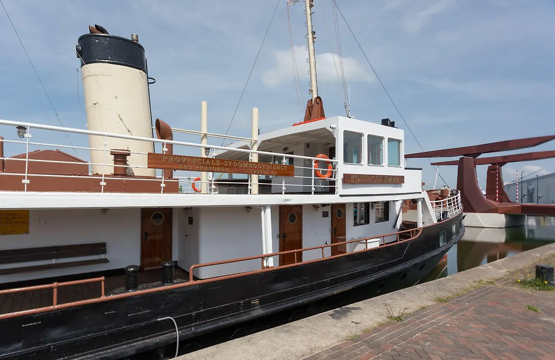 Hotelboot Koningin Emma I Kloeg Collection-1