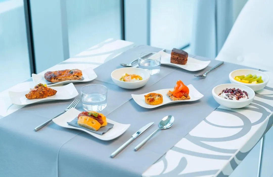 I-Suite Hotel-1