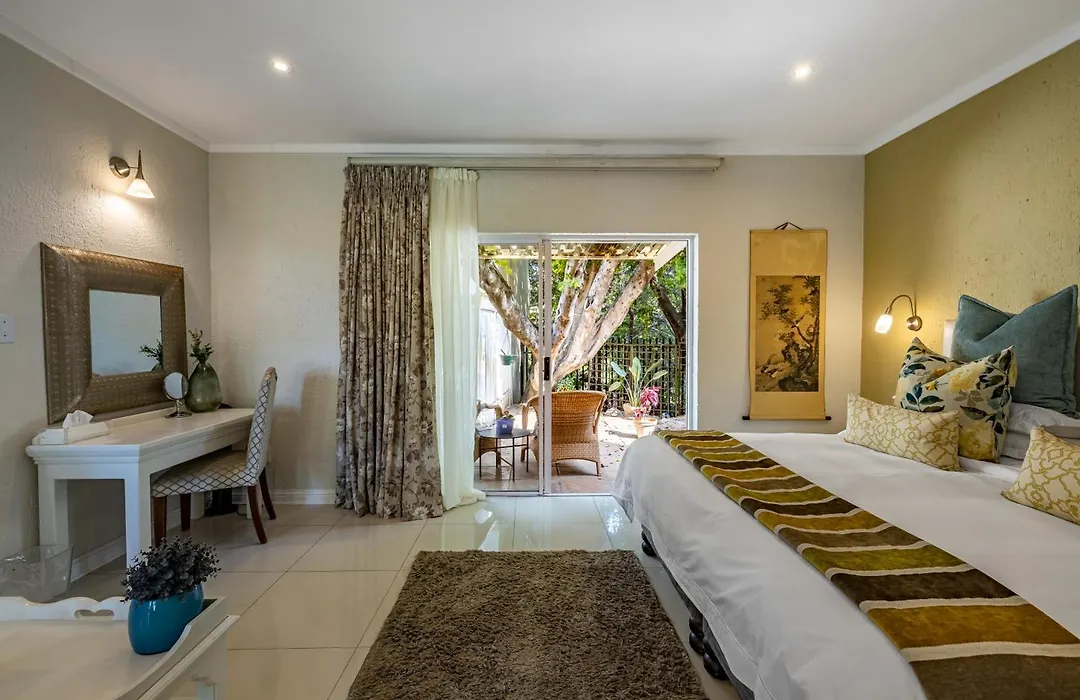 Loerie'S Call Guesthouse-1