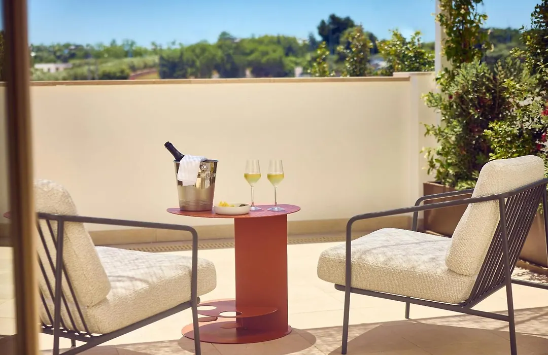 Cala Ponte, a Tribute Portfolio Hotel-1
