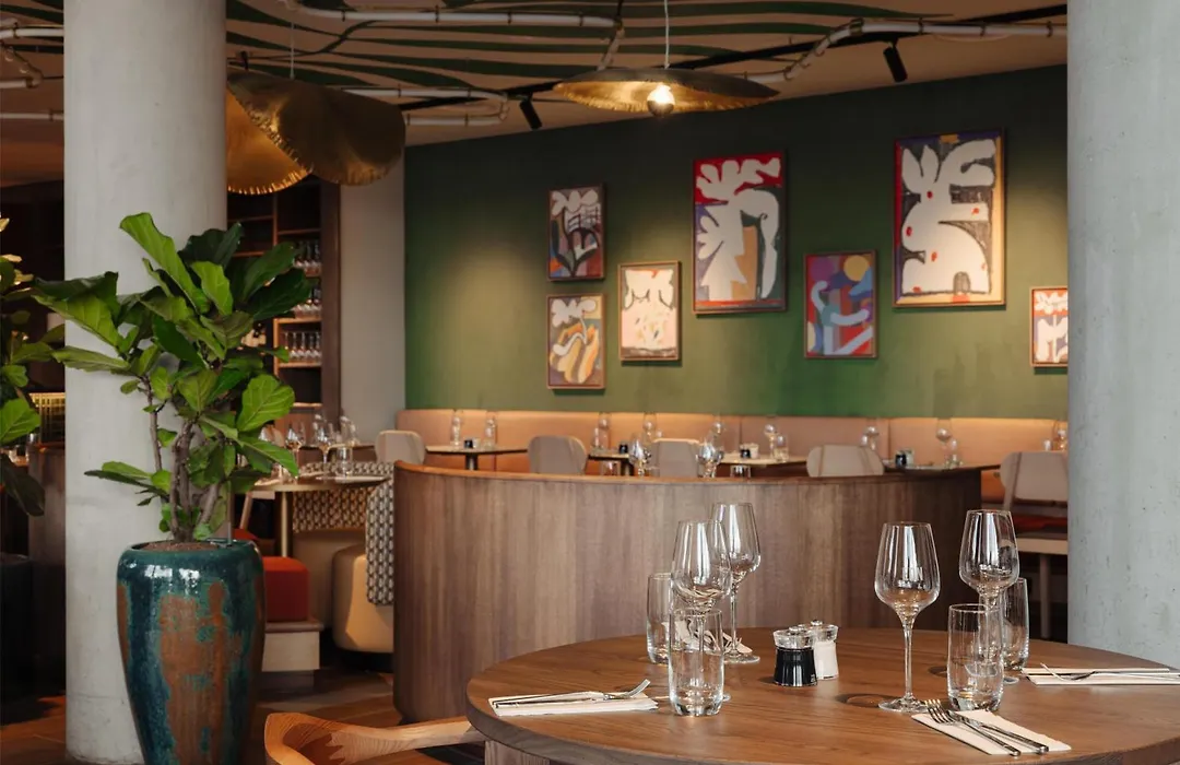 Doubletree By Hilton Amsterdam Centraal Station-1
