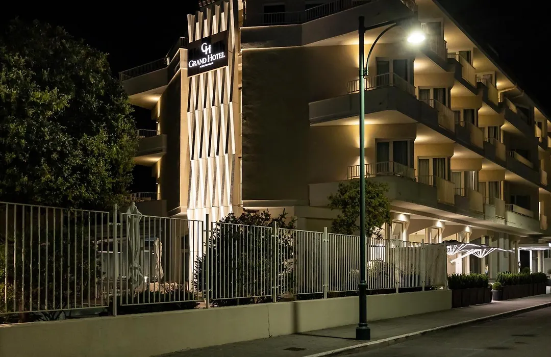 Grand Hotel-1
