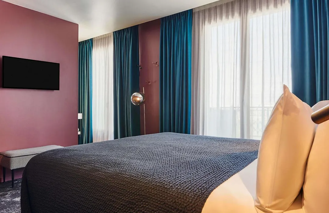 Mercure Paris Tour Eiffel Pont Mirabeau-1