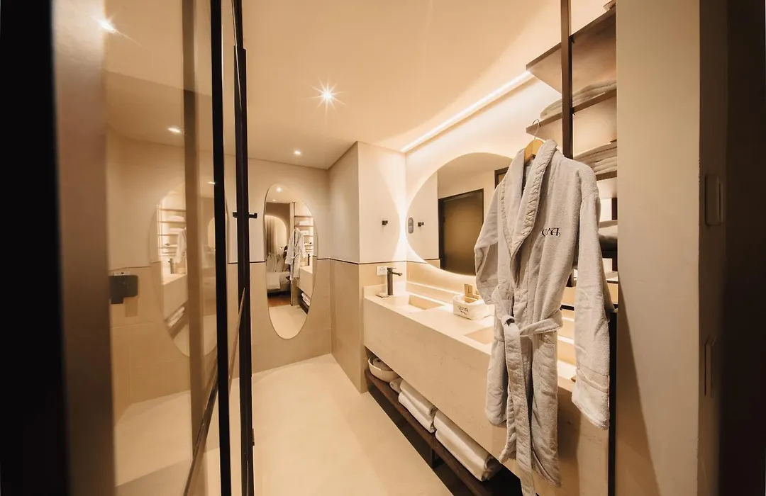 Qoya Hotel Curitiba, Curio Collection By Hilton-1