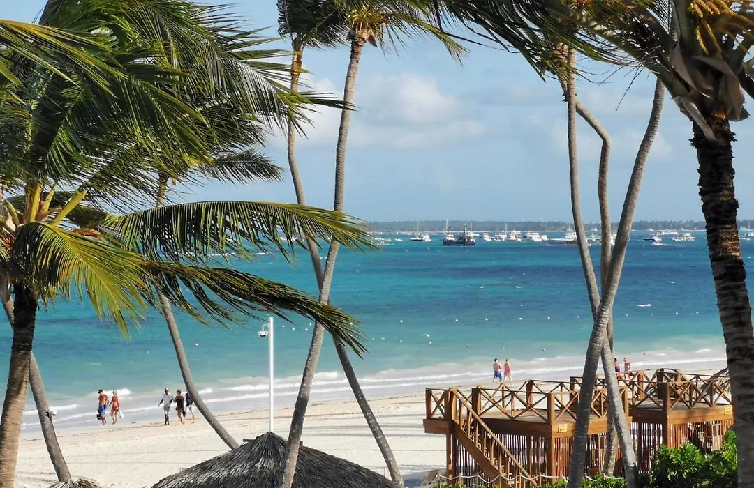 Tropical Villas At Los Corales Beach-1