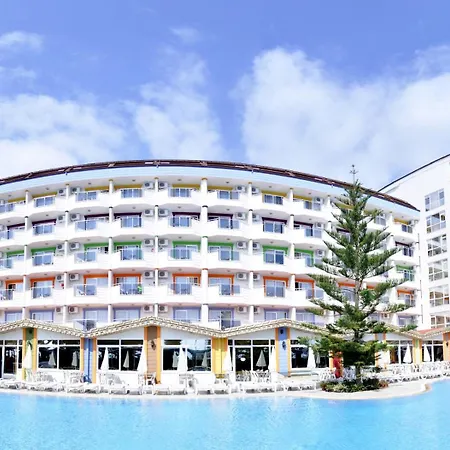 First Class Hotel-2