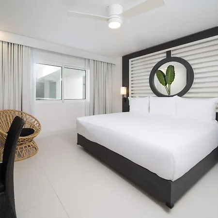 S Hotel Montego Bay - Luxury Boutique All-Inclusive Hotel-2