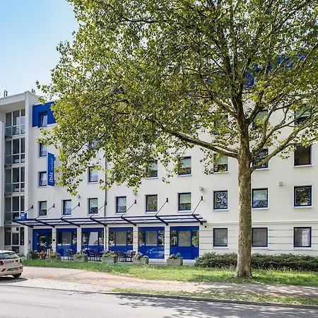 Ibis Budget Karlsruhe-3