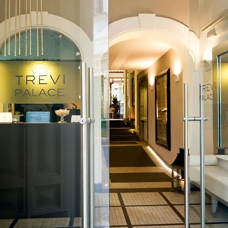 Trevi Palace Luxury Inn-2