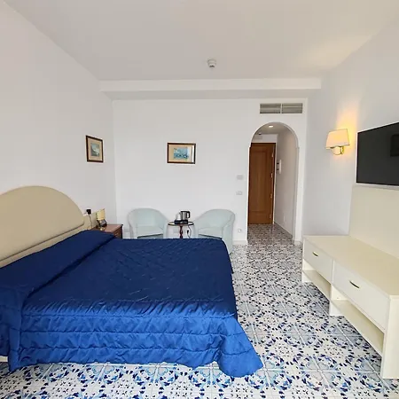 Grand Hotel Excelsior-2