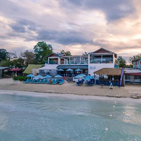 Blue Skies Beach Resort-2