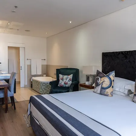 Newkings Boutique Hotel-3