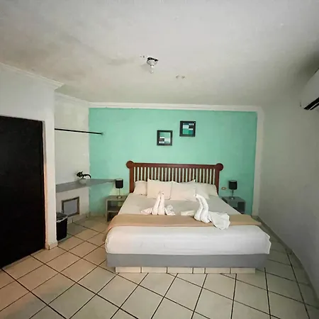 Chi Ibal Hu Cancun-2