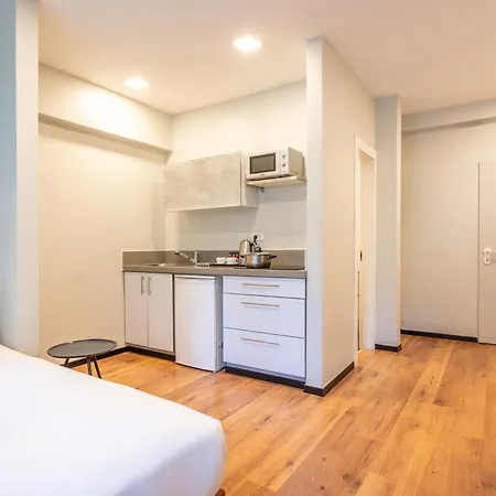 Sea Land Suites - By Echo Hotels-3