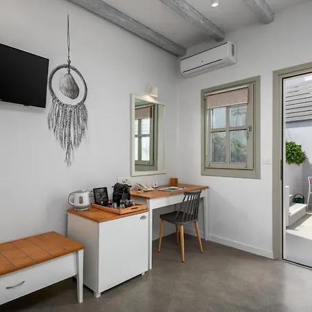 Lindos Comfy Suites-3