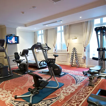 Fraser Suites Le Claridge Champs-Elysees-2