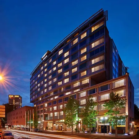 Hilton Frankfurt City Centre-3
