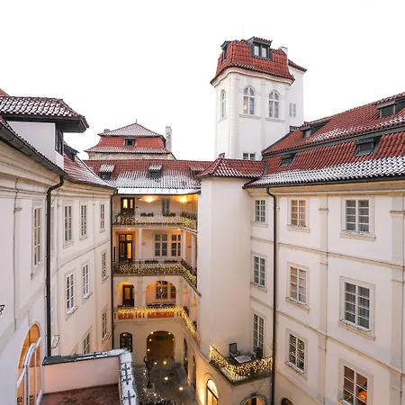 Iron Gate Hotel & Suites Prague By Bhg-3