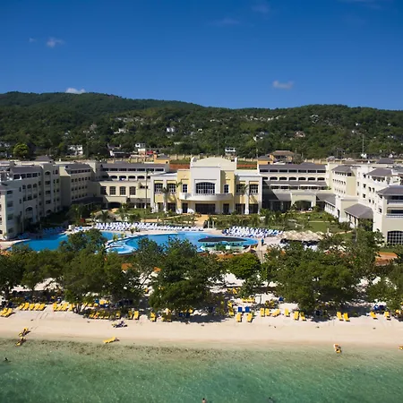 Iberostar Waves Rose Hall Beach-3