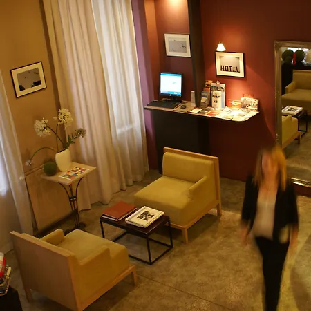 Hotel Edmond Rostand-3