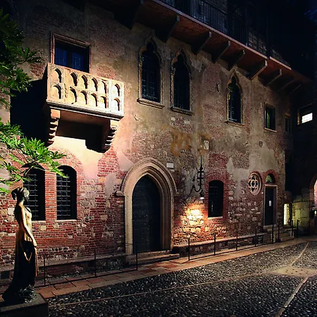 Relais Balcone Di Giulietta-3