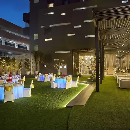 Doubletree By Hilton Gurugram Baani Square-2