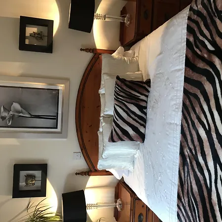 The Lodge At Ruddington-2
