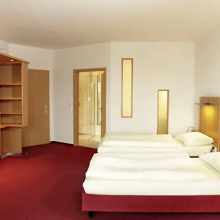 DIEHLs Hotel-2