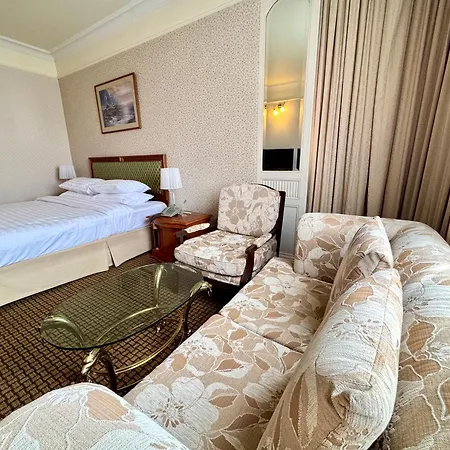 Royal Benja Hotel - Big Rooms, Family Friendly-3
