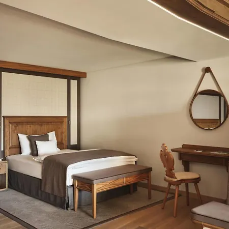 Interalpen-Hotel Tyrol-3