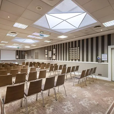 Holiday Inn Nice By Ihg-3