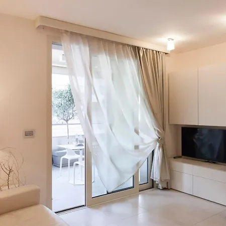 Suite & Spa Mirabel-3
