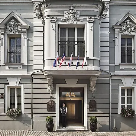 Marrol'S Boutique Hotel-3
