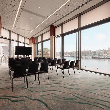 Doubletree By Hilton Amsterdam Centraal Station-2