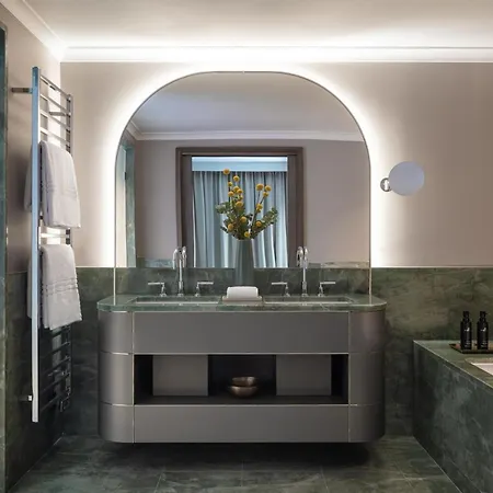 Anantara Plaza Nice Hotel - A Leading Hotel Of The World-2