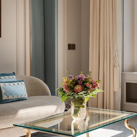 Four Seasons Hotel Des Bergues Geneva-3