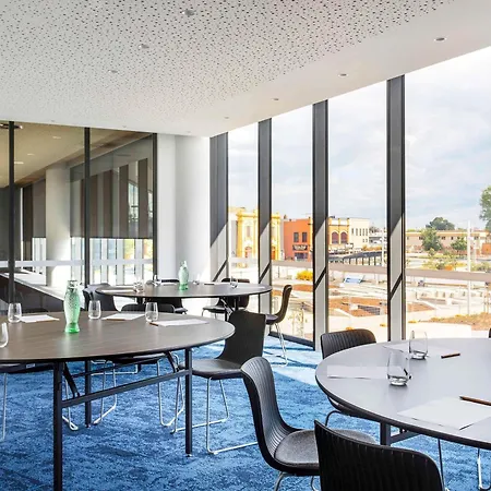 Novotel Devonport-3