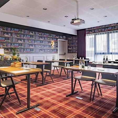 Mercure Paris Bercy Bibliotheque-2