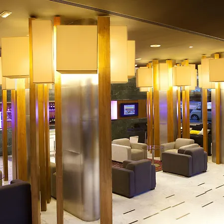 Aparthotel Atenea Barcelona-3