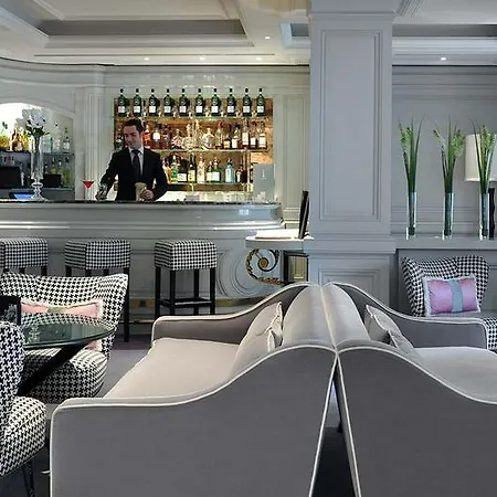 Hotel De Vendome-2